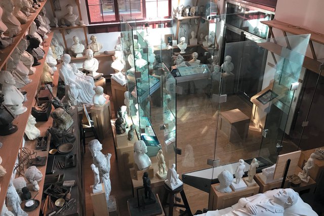 A&E_Valentine Sculpture Studio 2021_CourtesyValentine_rp0324.jpg