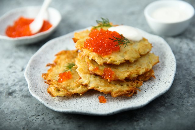 caviar_GettyImages-1441623170.jpg