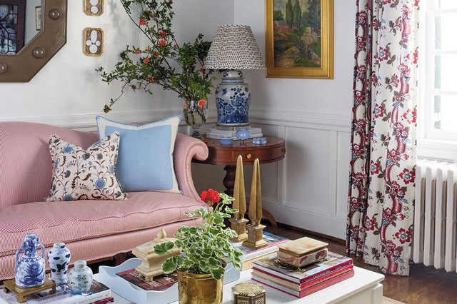 Feature_Hanley_LivingRoom_KIPDAWKINS_hp0524teaser.jpg