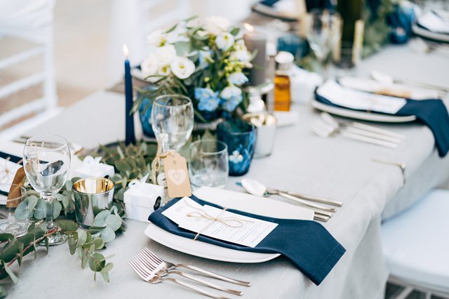 wedding-reception_GettyImages-1223287180.jpg